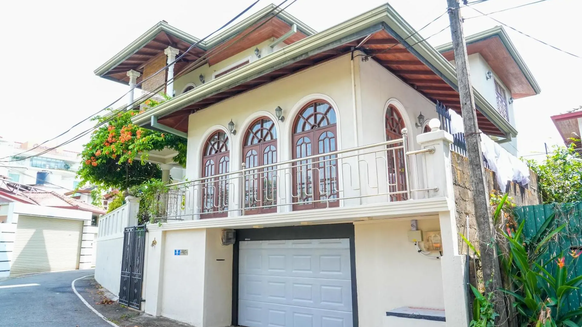 The Mist Residence Mapanawatura Apartment